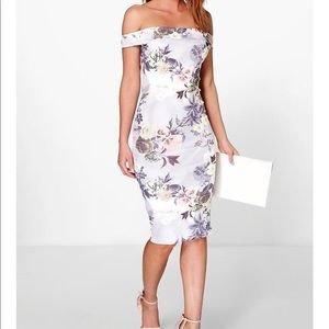 NWT BooHoo Lilac Floral Pattern Dress